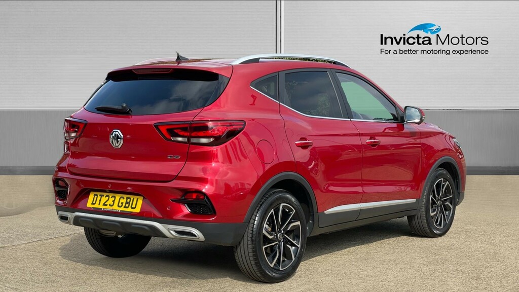 MG ZS Exclusive Red #3