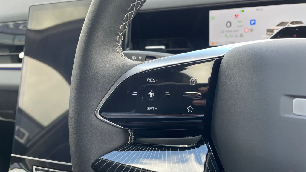 JAECOO 5 60.9Kwh Luxury Blue #24