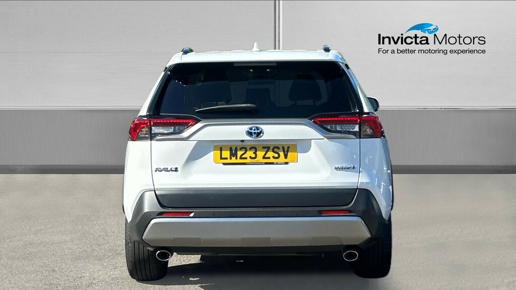 Toyota Rav 4 Excel White #4