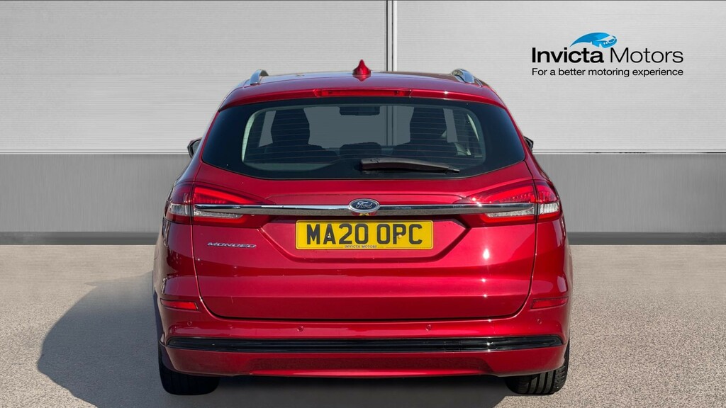 Ford Mondeo Titanium Edition Red #4