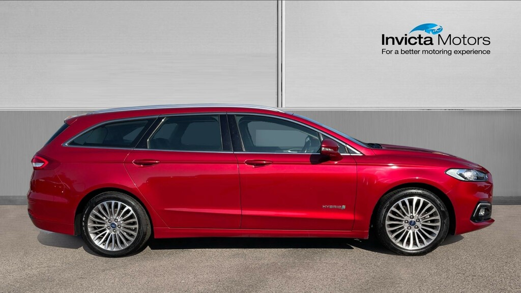 Ford Mondeo Titanium Edition Red #2