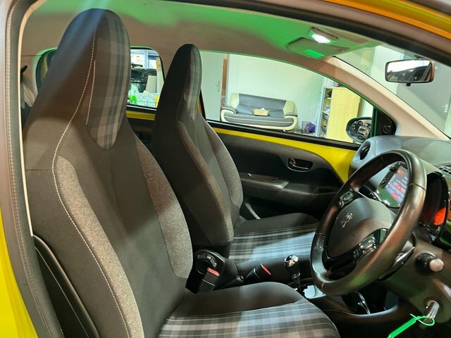 Peugeot 108 1.0 Active Hatchback 2 Tronic Euro 6 7 Green #3