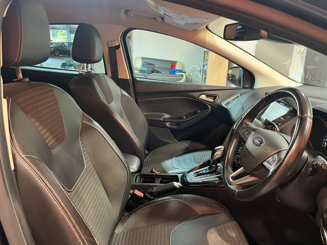 Ford Focus 1.0T Ecoboost Titanium X Hatchback CK67XCS Grey #4