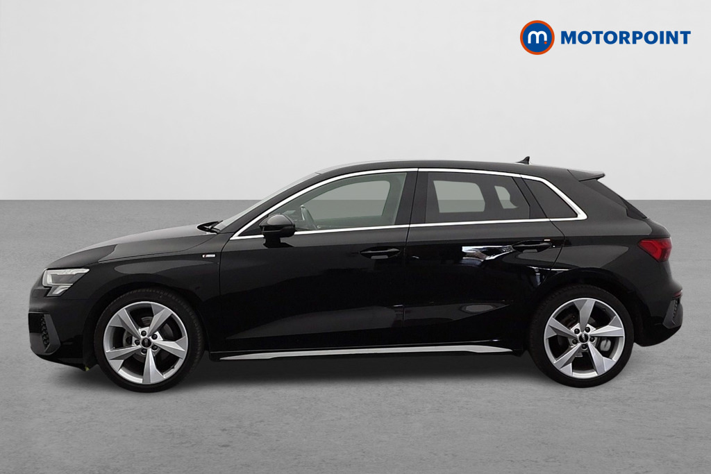 Audi A3 30 Tfsi S Line S Tronic LO23WVA Black #4