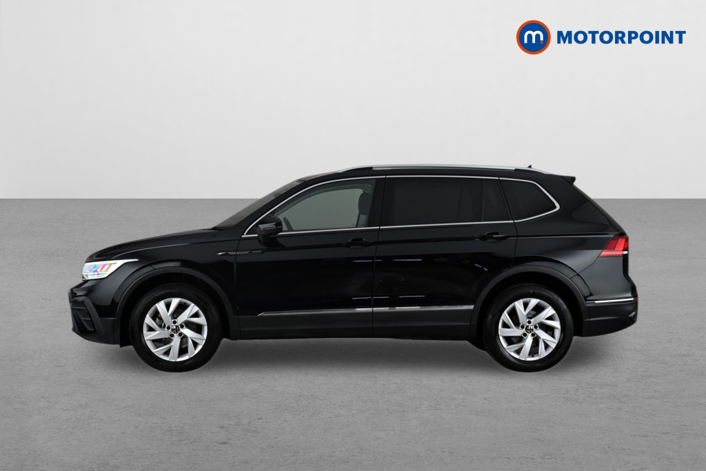 Volkswagen Tiguan Allspace 1.5 Tsi Life Dsg LX24WBW Black #4