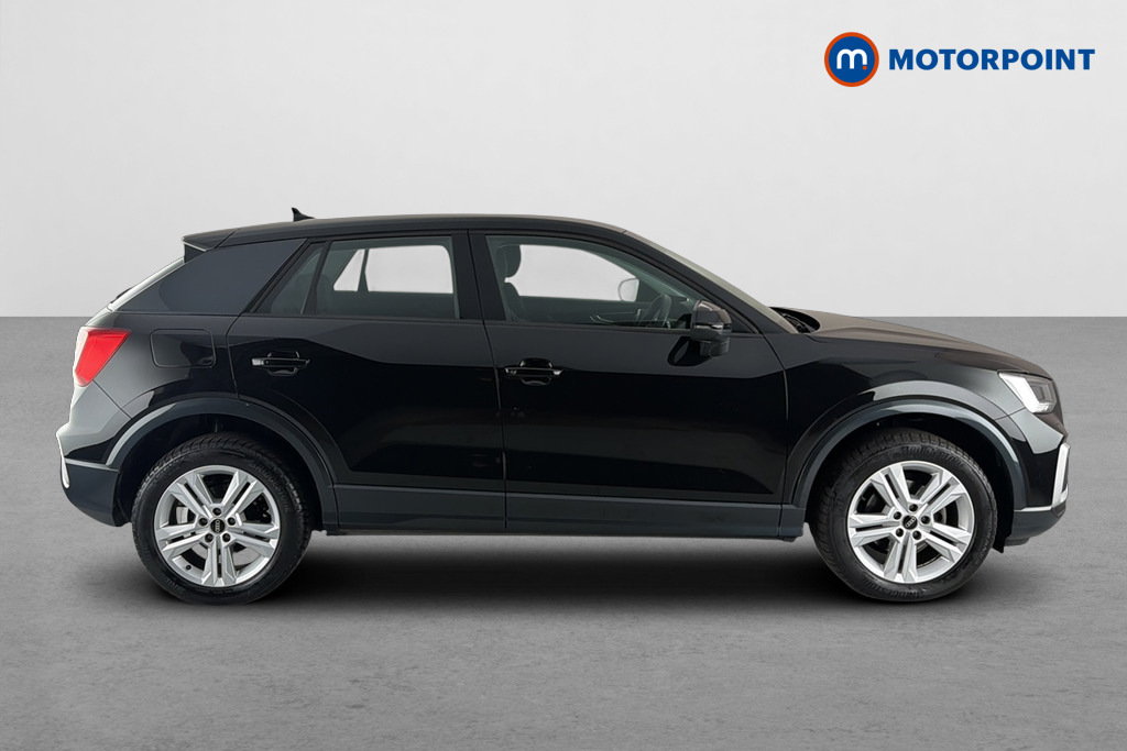 Audi Q2 35 Tfsi Sport Black #4