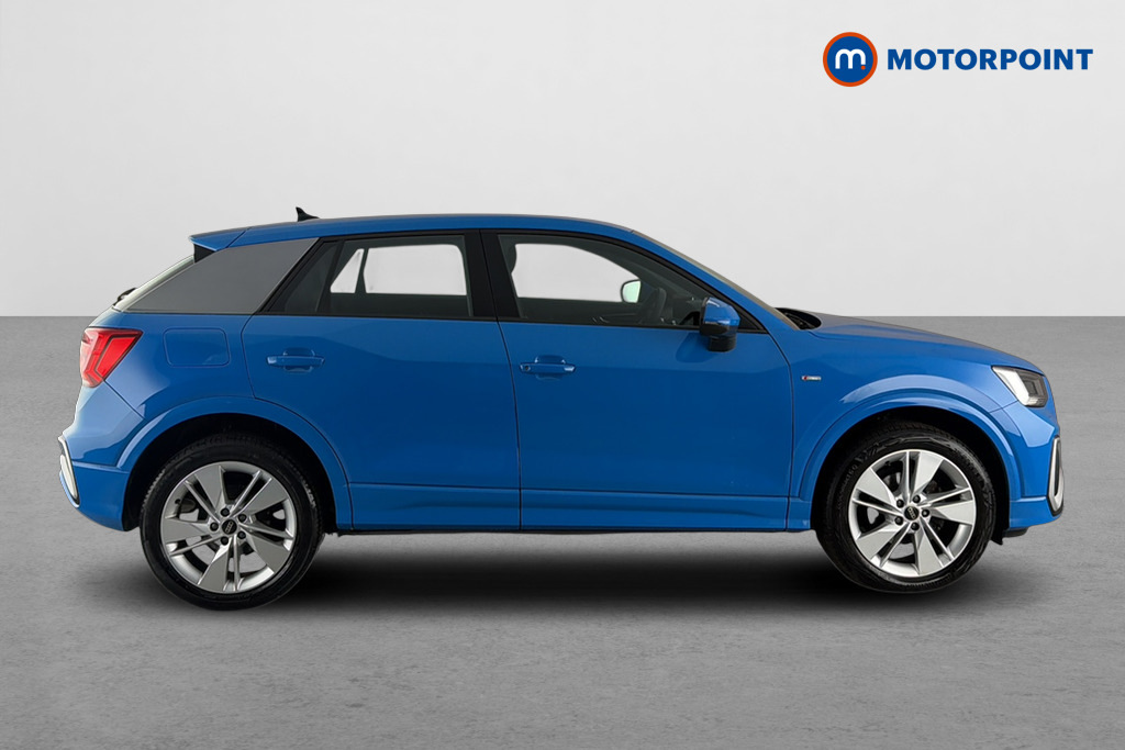 Audi Q2 35 Tfsi S Line S Tronic MK23FCG Blue #4