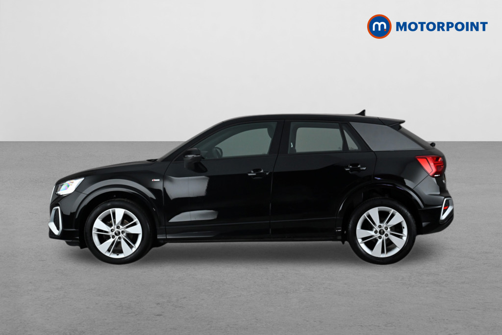 Audi Q2 35 Tfsi S Line S Tronic EA23XSG Black #4