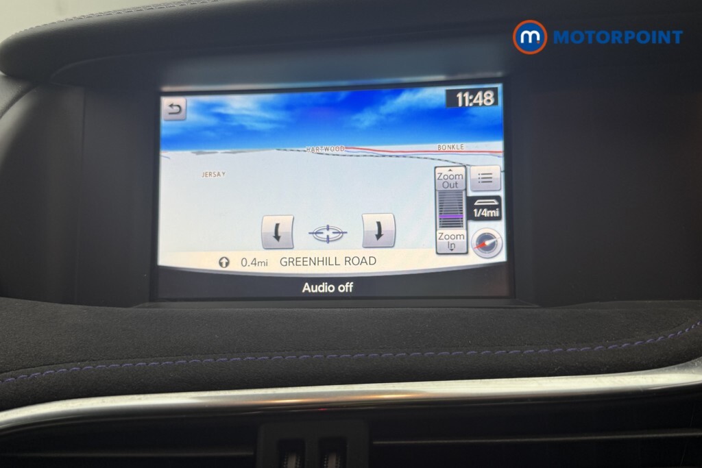 Infiniti Q30 Hatchback Black #34