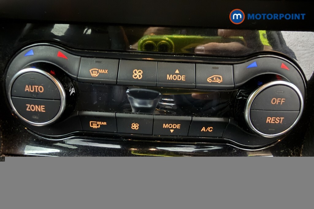 Infiniti Q30 Hatchback Black #30