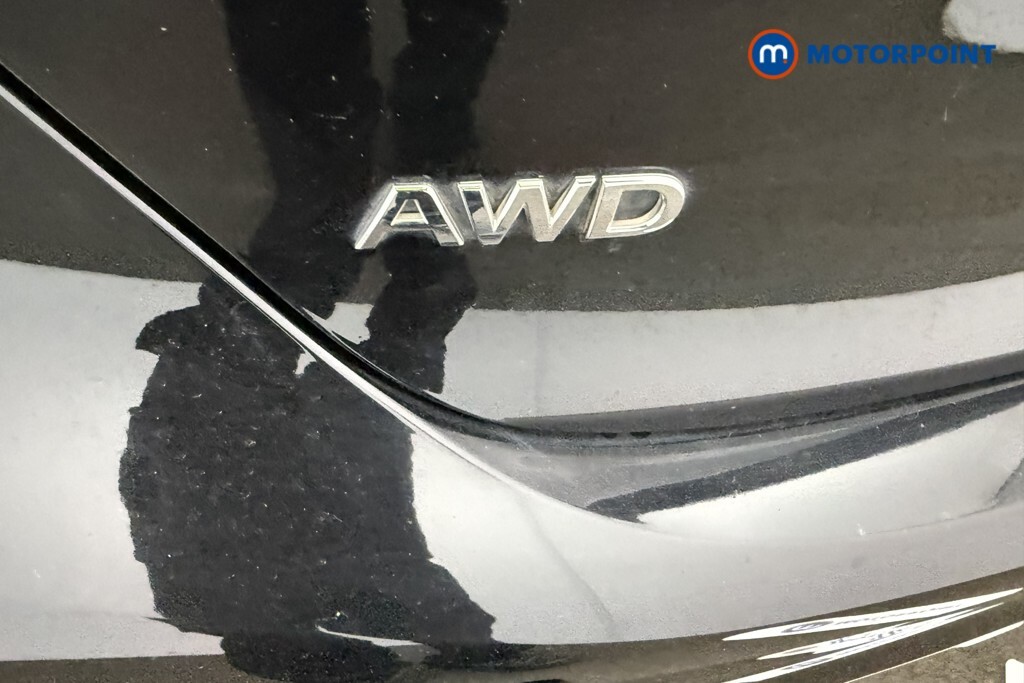 Infiniti Q30 Hatchback Black #16