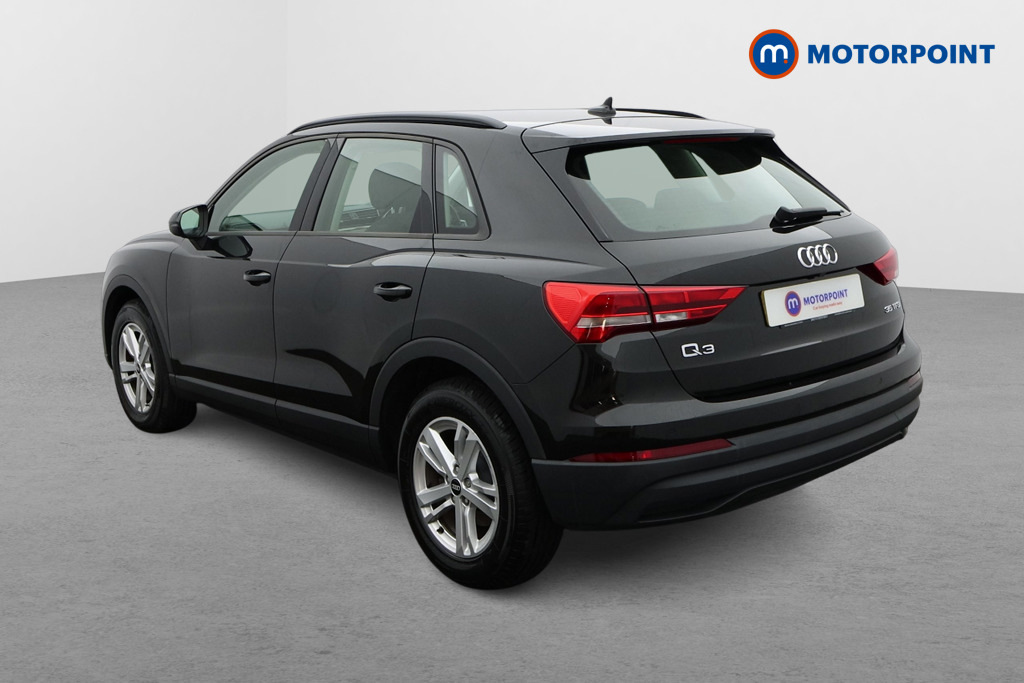 Audi Q3 35 Tfsi Technik FD21YCF Black #4