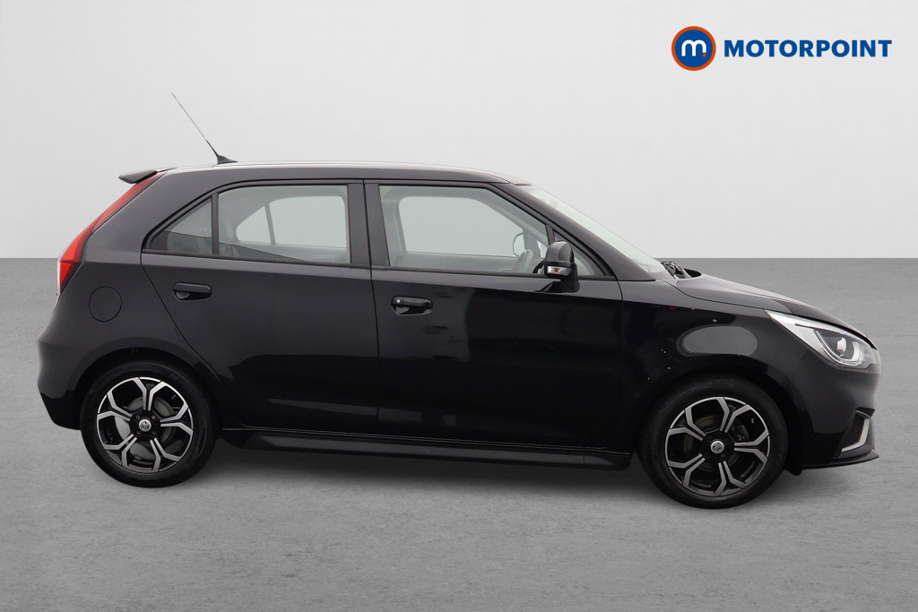 MG MG3  White #8