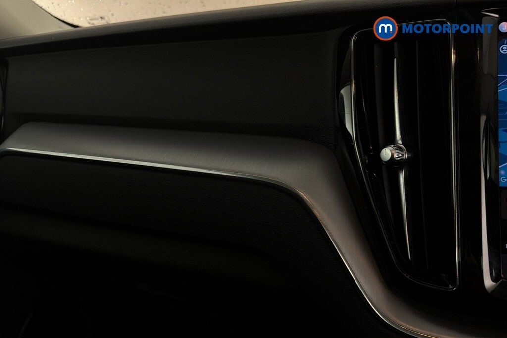 Volvo XC60 Recharge R-design Pro, T8 Sunroof, Climate Ligh Silver #16