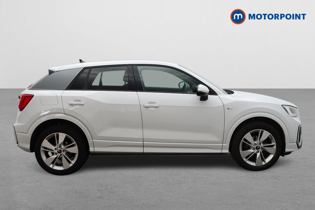 Audi Q2 Audi Q2 S Line 35 Tfsi 150 Ps S Tronic Black #8