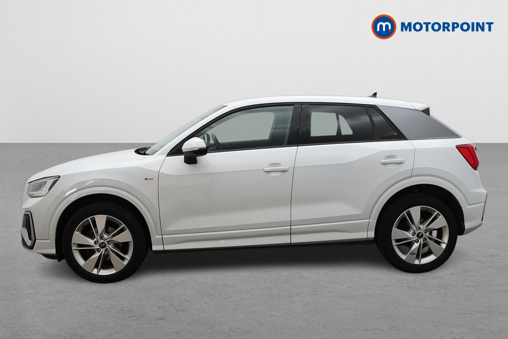 Audi Q2 Audi Q2 S Line 35 Tfsi 150 Ps S Tronic Black #4