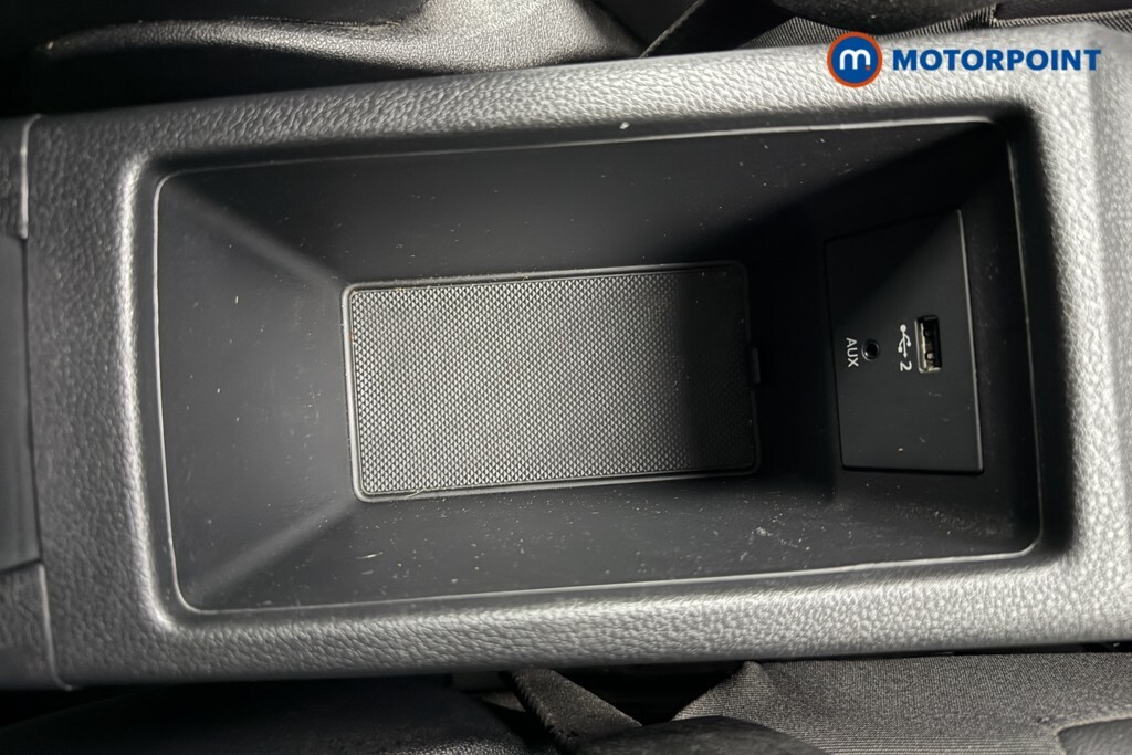 Audi Q2 Audi Q2 S Line 35 Tfsi 150 Ps S Tronic Black #44