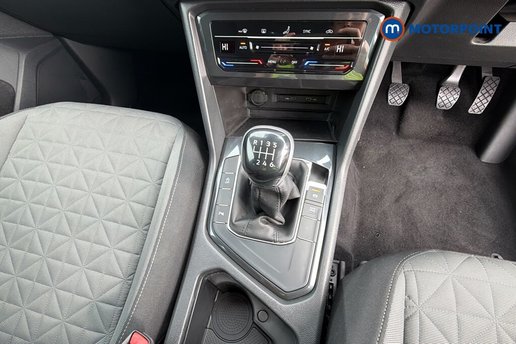 Volkswagen Tiguan Elegance 1.4 Tsi Ehybrid 245Ps 6-Speed Dsg Black #12