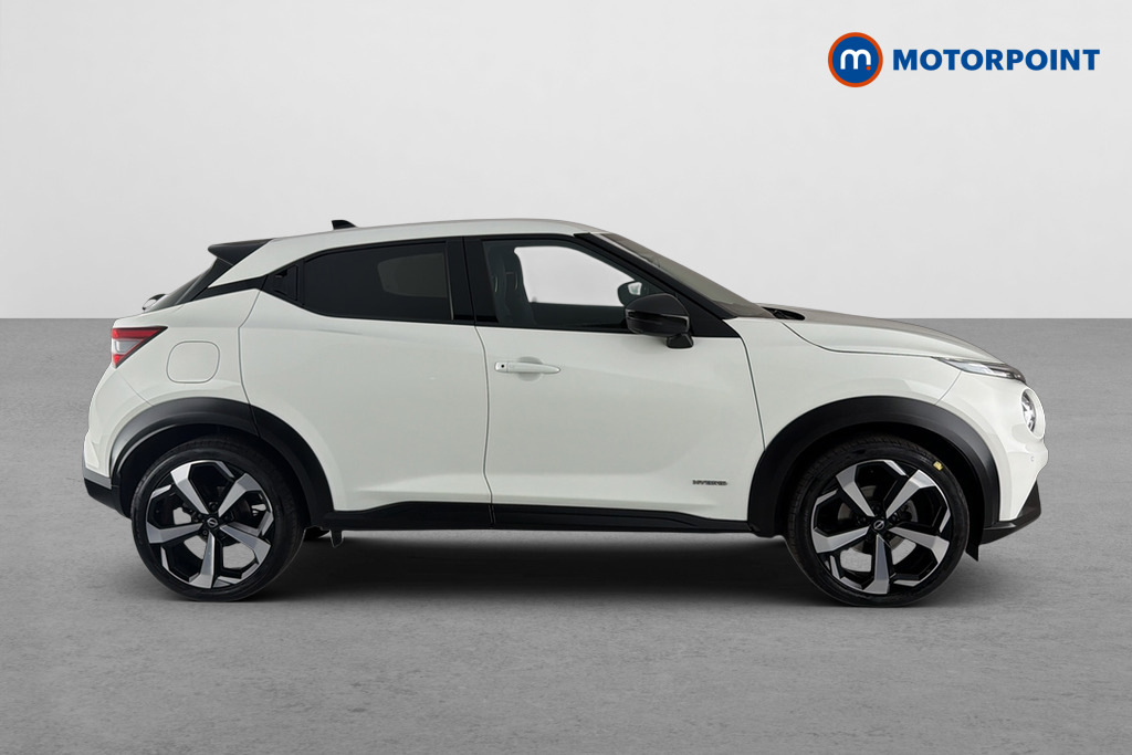 Nissan Juke 1.6 Hybrid Tekna White #3