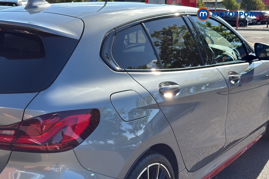 BMW 1 Series 128Ti Step White #26