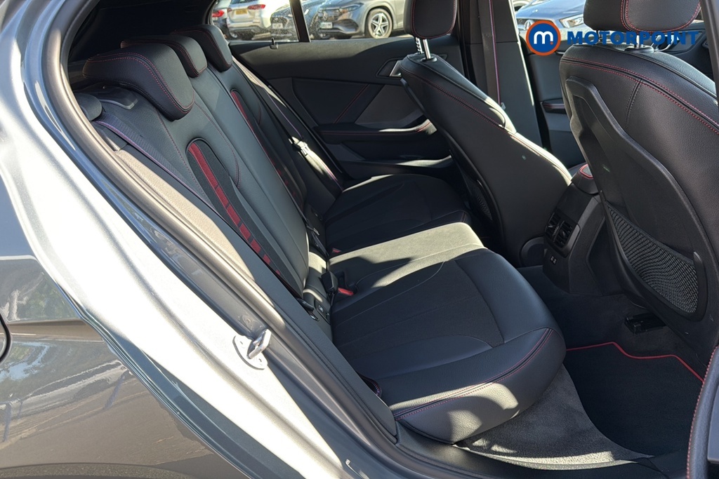 BMW 1 Series 128Ti Step White #21