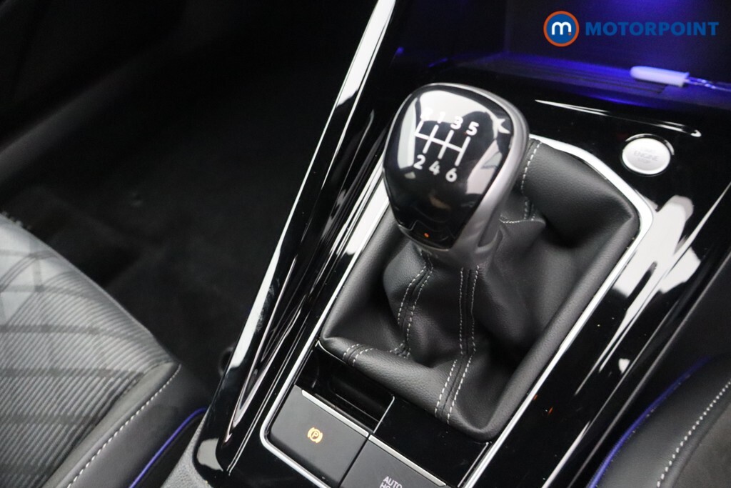 Volkswagen Golf 1.5 Tsi 150 Match Blue #10
