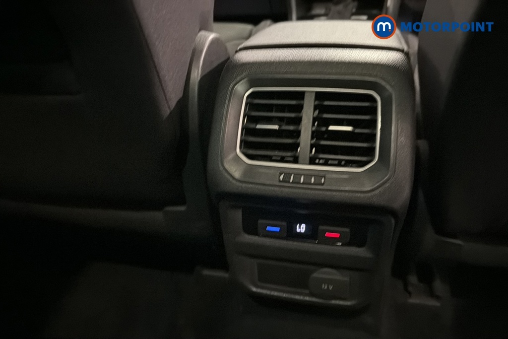 Volkswagen Tiguan R-line Blue #30