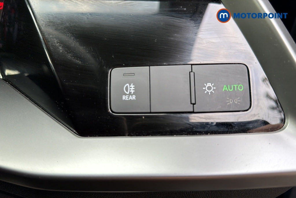 Audi A3 1L Technik Black #15