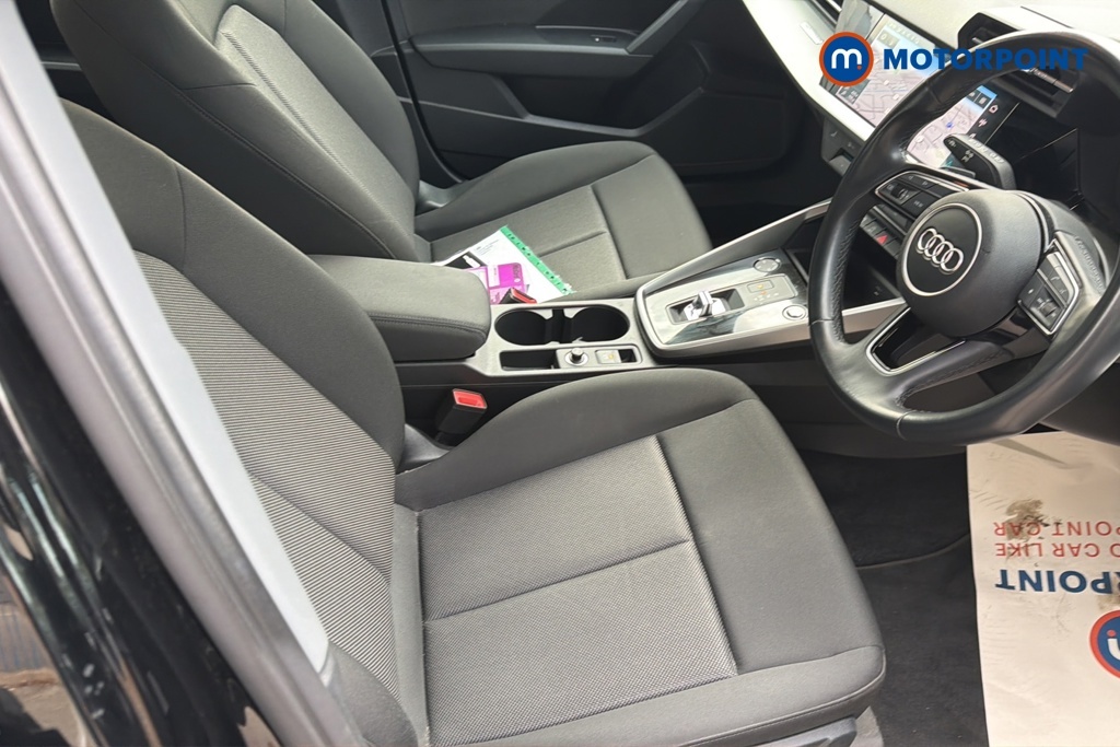 Audi A3 1L Technik Black #20