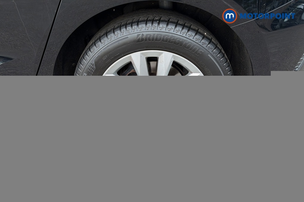 Audi A3 1L Technik Black #32