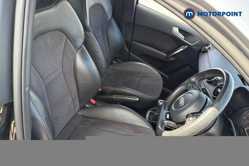 Audi A1 2018 68 1.0 Black #16