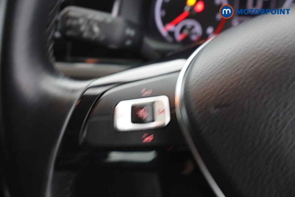 Volkswagen Polo Hatchback 1.0 Tsi Se 201969 Black #18