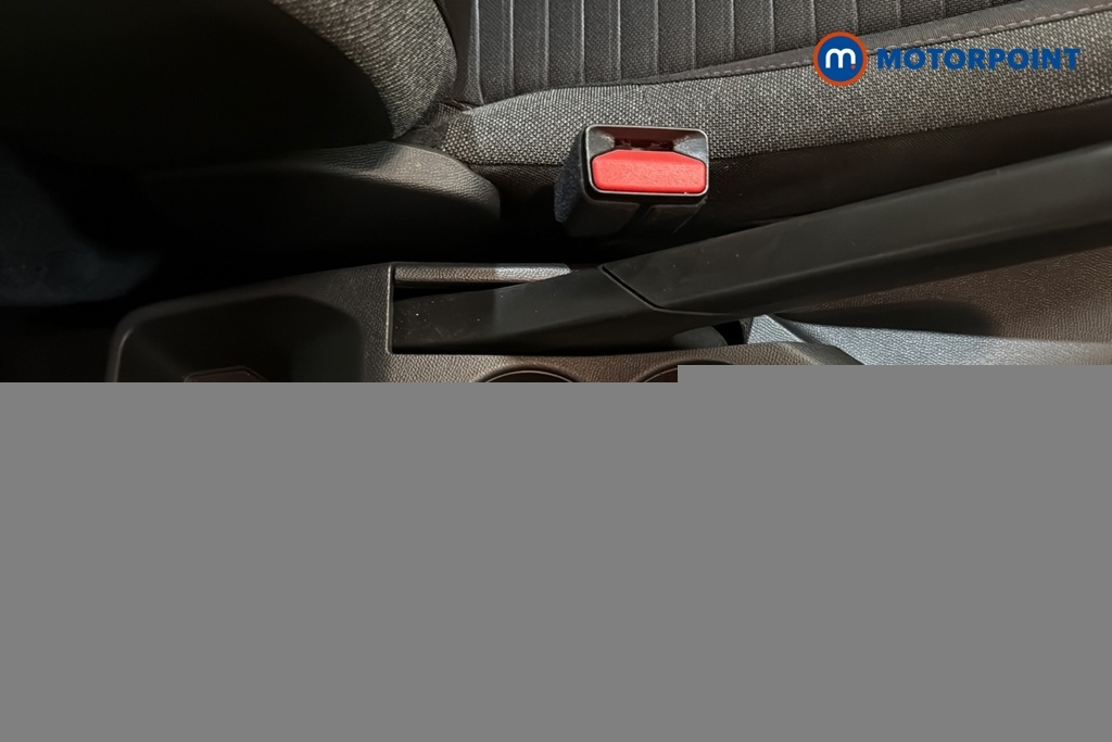 Peugeot 208 Active Black #13
