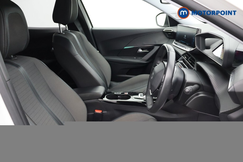 Peugeot e-2008 Gt Black #18