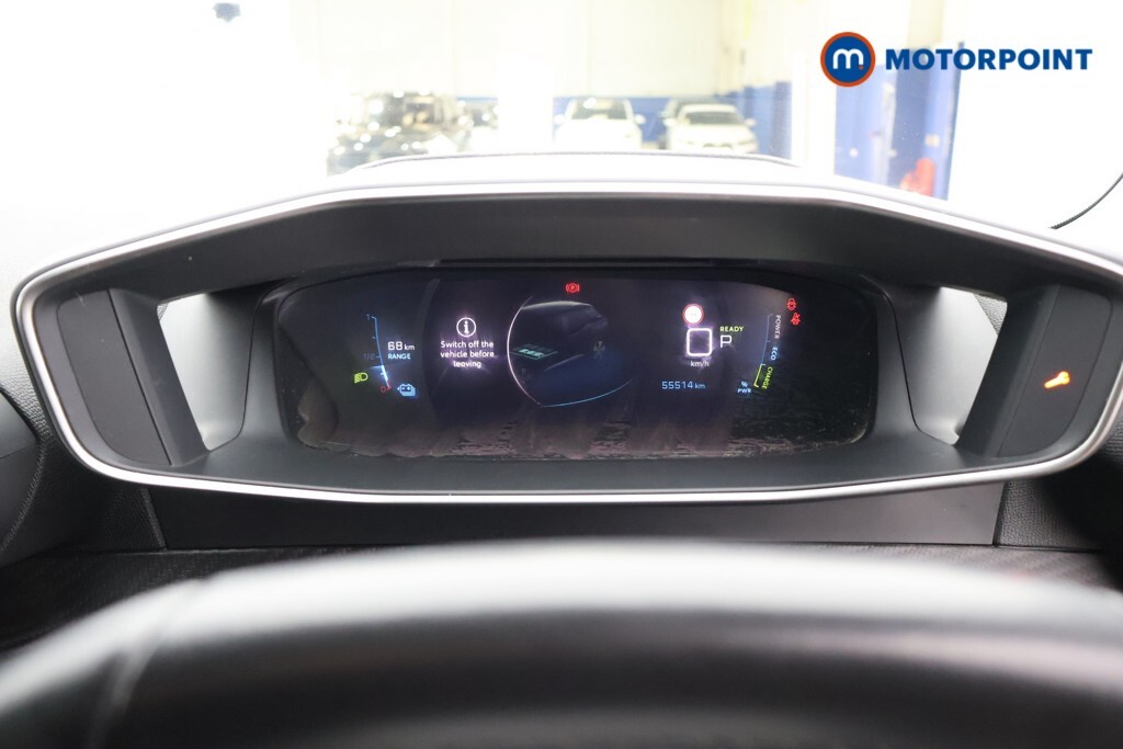 Peugeot e-2008 Gt Black #9