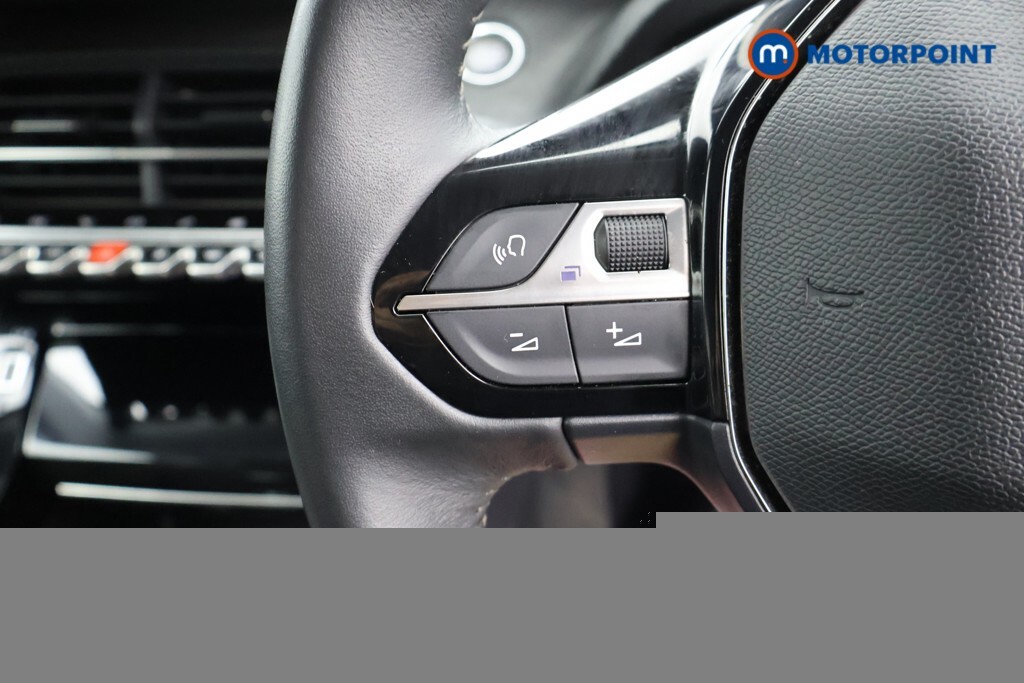 Peugeot e-2008 Gt Black #8