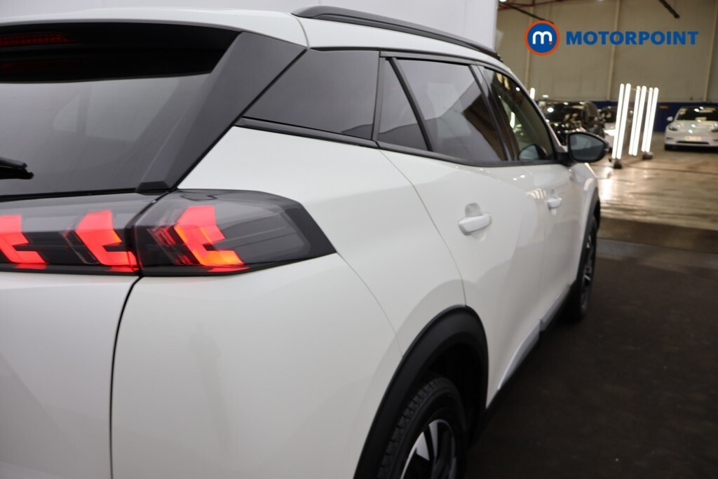 Peugeot e-2008 Gt Black #29