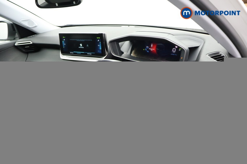 Peugeot e-2008 Gt Black #17
