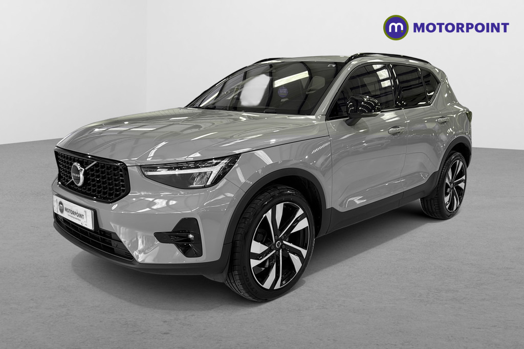 Volvo XC40 2.0 B3p Plus Dark Grey #3