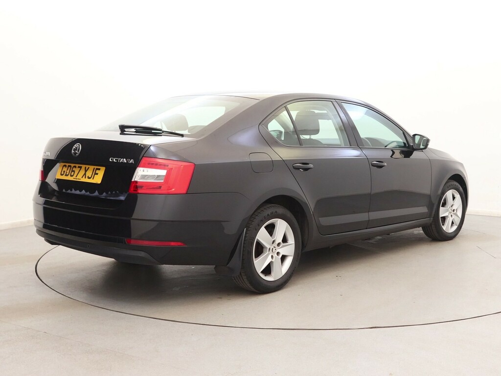 Skoda Octavia 1.0 Tsi Se Black #5