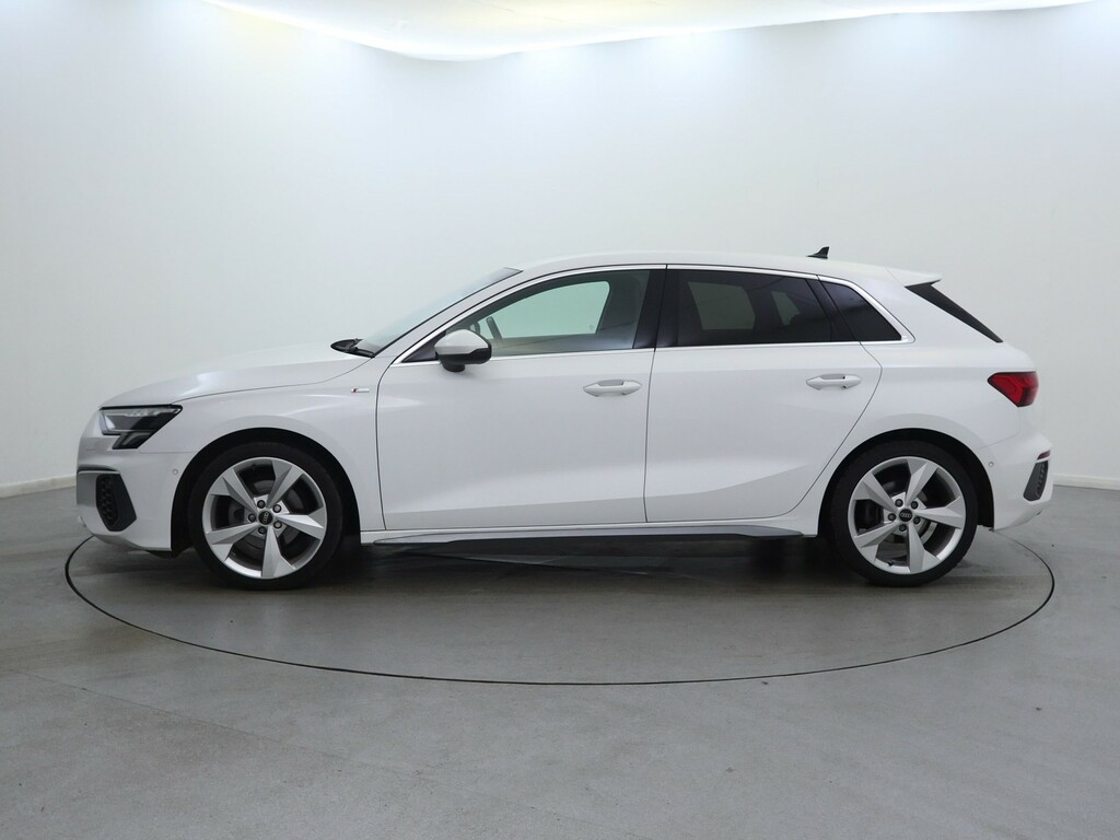 Audi A3 35 Tfsi S Line HG73CYP White #4