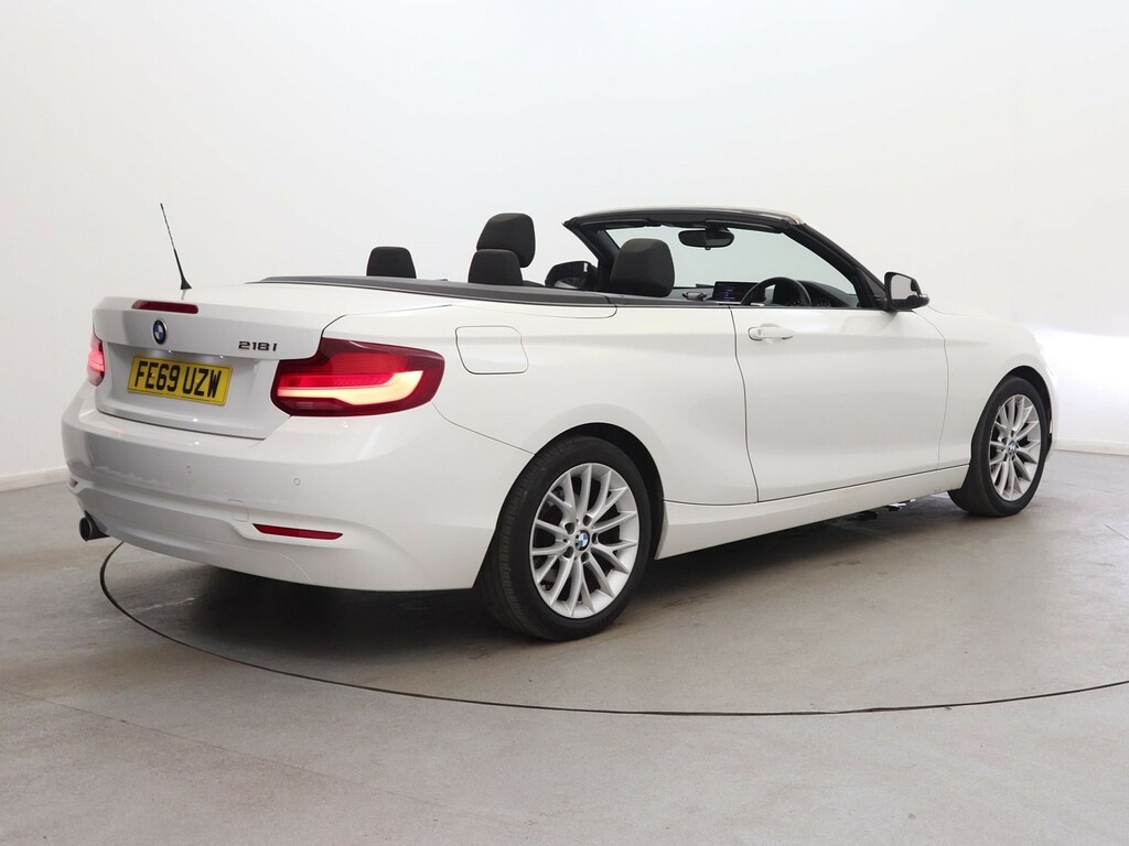 BMW 2 Series 218I Se Nav FE69UZW White #5