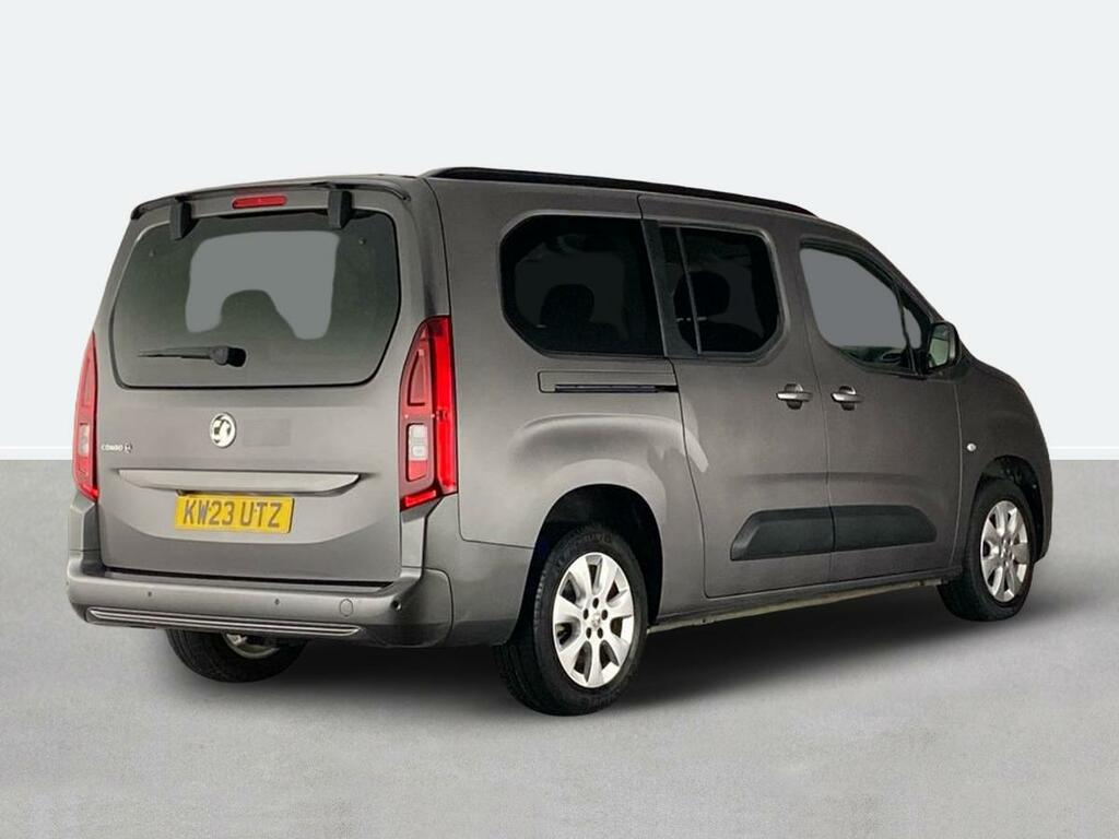 Vauxhall Combo-e Life 100Kw Design XL 50Kwh 7 Seat Grey #3