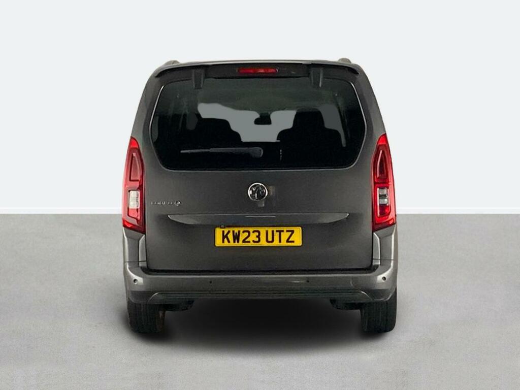 Vauxhall Combo-e Life 100Kw Design XL 50Kwh 7 Seat Grey #4