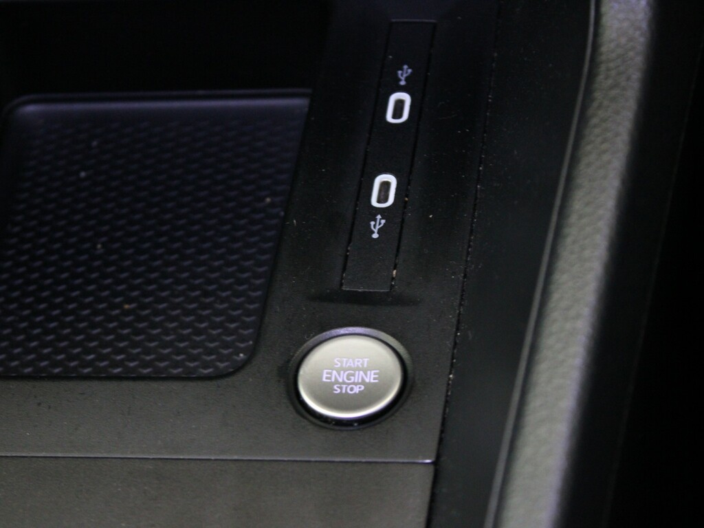 Ford Tourneo Connect 2.0 Ecoblue Titanium 7 Seat Blue #26