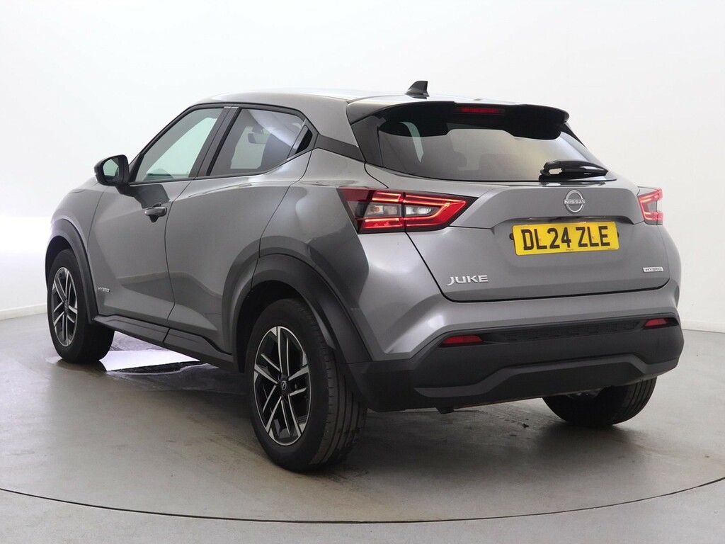 Nissan Juke Tekna Red #7