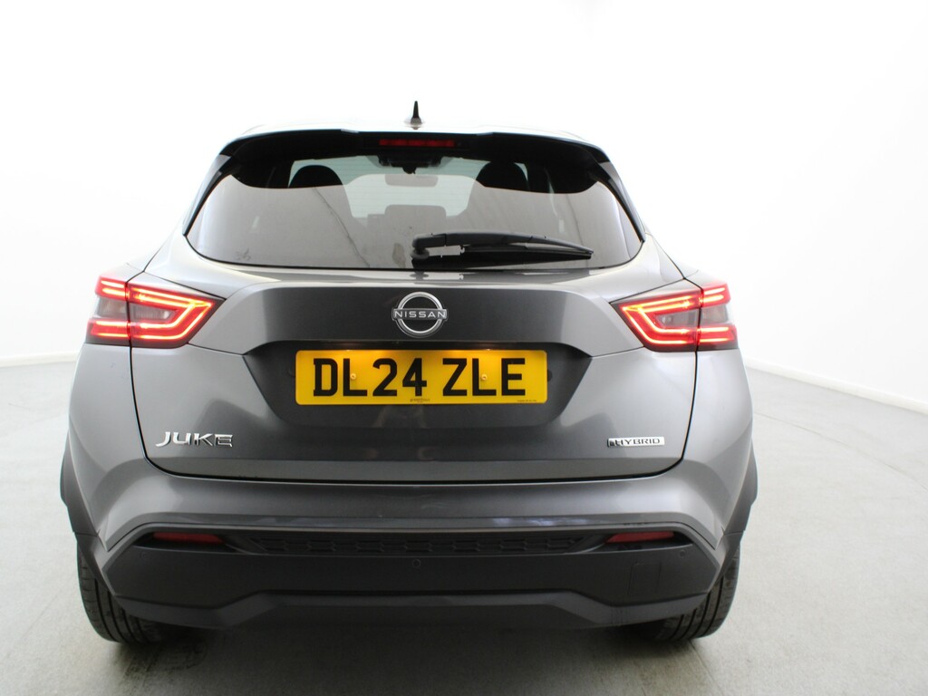 Nissan Juke Tekna Red #38