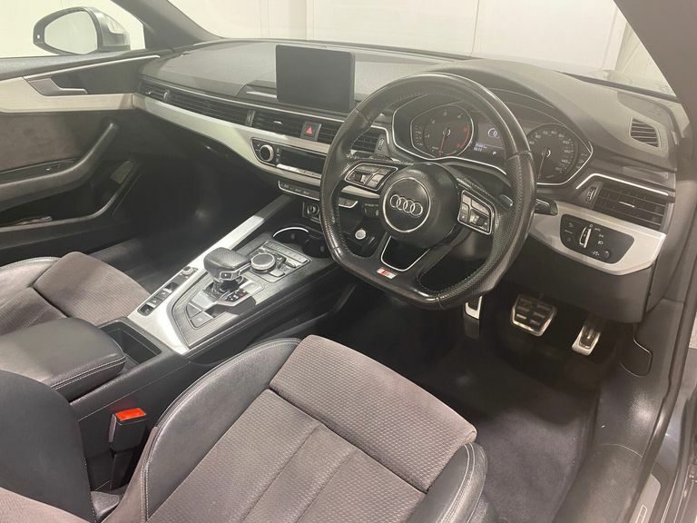 Audi A5 2.0 Tdi 190Ps S Line S Tronic Cabr KN67MXG Grey #3