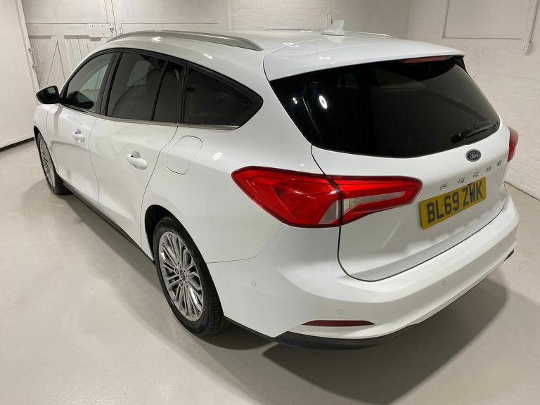Ford Focus 1.0 Turbo Ecoboost 125Ps Titanium X White #4