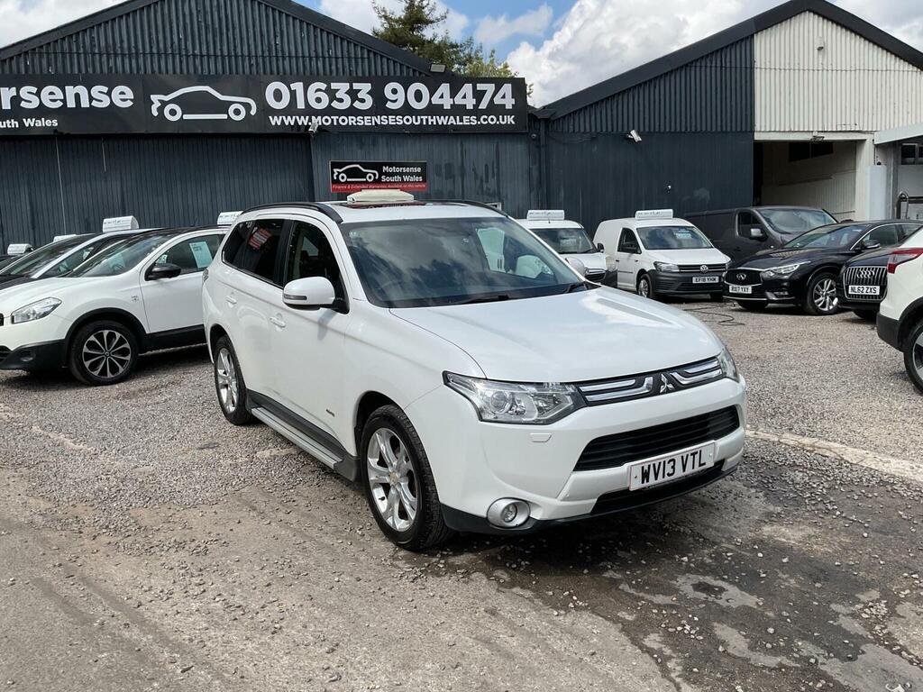 Mitsubishi Outlander 2.2 Di-d Gx5 4Wd Euro 5 S S White #2